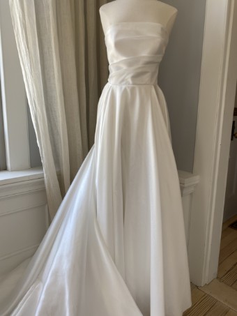 Flora Catherine #3 Off White thumbnail
