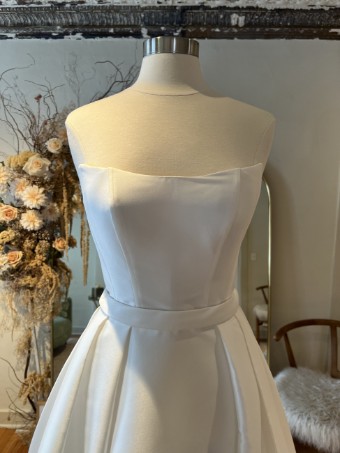 MWL Mya #15 Ivory thumbnail