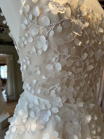 Alexandra Grecco Mirella #4 Off White thumbnail