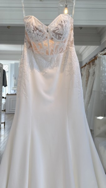 Madison James Grayson by Madison James #4 Ivory/Champagne/Nude thumbnail