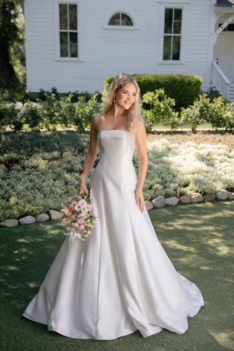 Allure Romance Amelia by Allure #2 Ivory thumbnail