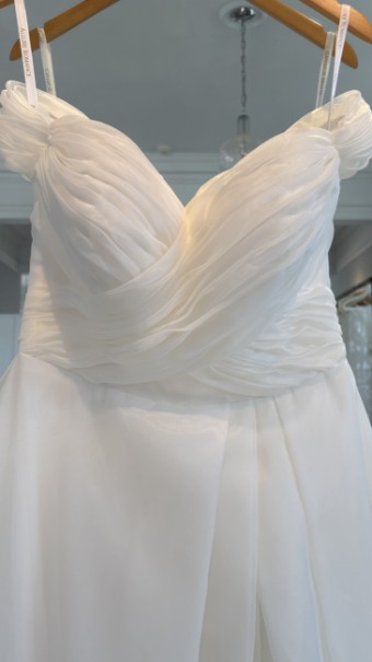 Allure Romance R3850P by Allure Romance #1 Ivory thumbnail