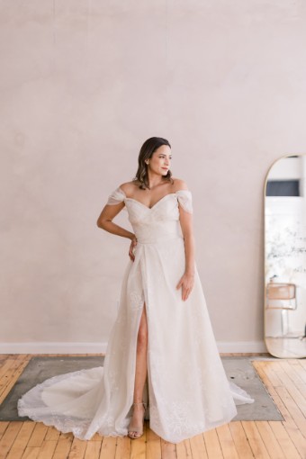 Camden Tyler Lilah by Camden Tyler #1 Sand/Ivory thumbnail