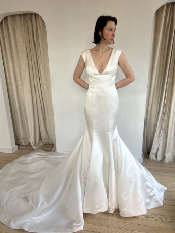 Reem Acra Timeless by Roses by Reem Acra #1 Cream thumbnail