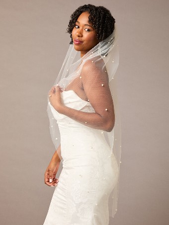 enVogue Bridal Accessories Kyleigh (Fingertip) Veil #3 default Ivory thumbnail