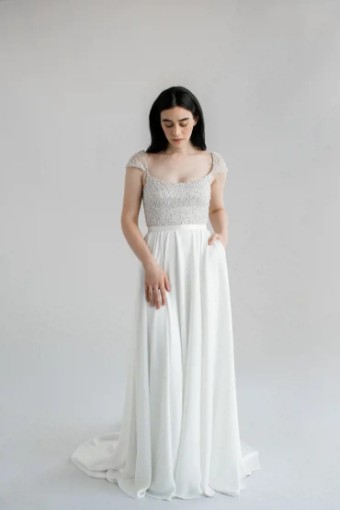 Truvelle Kaley #0 default Off White As Sampled thumbnail