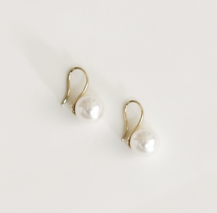 Ashton Gold Pearl Stud Earrings