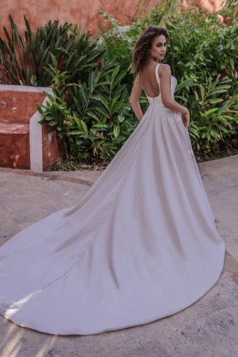 Allure Romance Millie #3 default Ivory thumbnail